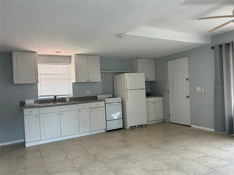 39029 1/2 Kirkland Dr — Photo 4
