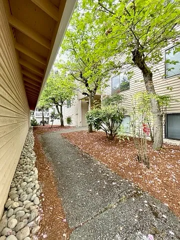 2 bed, 1150 sqft, $2,495 — Photo 3