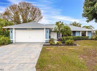 6419 Ben Hogan Cir, North Fort Myers, FL 33917