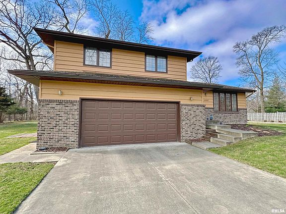 3rd image of 11017 N Buckskin Ct