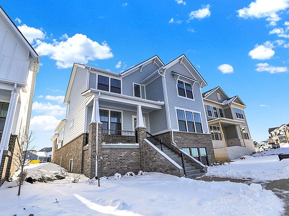 3rd image of 1445 Stonehaven Dr