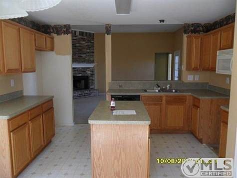 4th image of 1248 Old Oak Dr