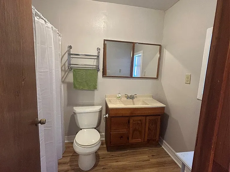 1312 N Avenue R — Photo 10