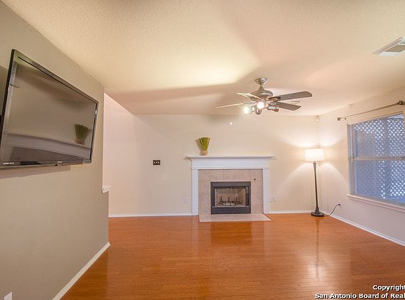 5th image of 4335 Knollbluff