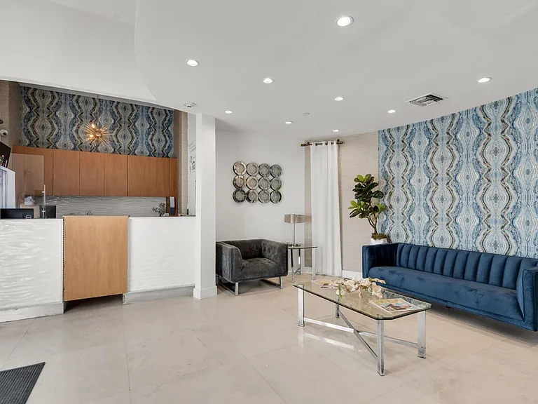 Building's Lounge