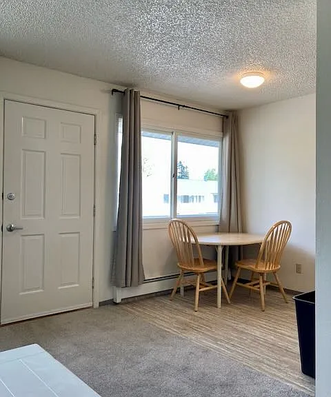 807 Peninsula Ave #1 — Photo 4
