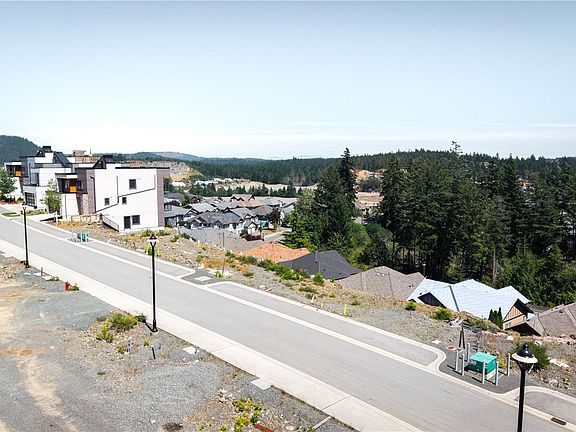 4th image of 2226 Archer Gate