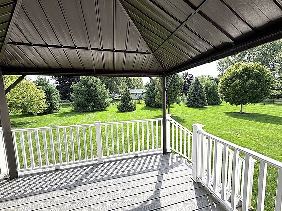 3rd image of 239 Louis Ct