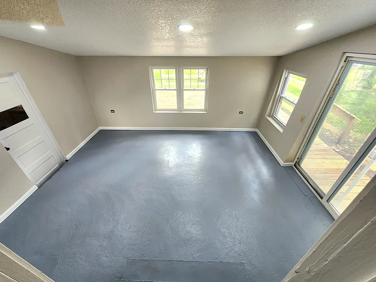 6913 Brint Rd — Photo 7