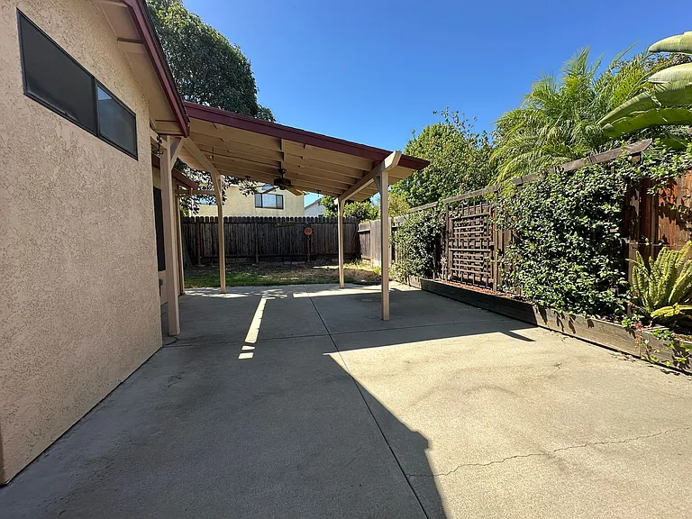 1532 Wawona St — Photo 24