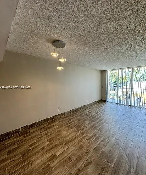 1450 SE 3rd Ave #302 — Photo 10