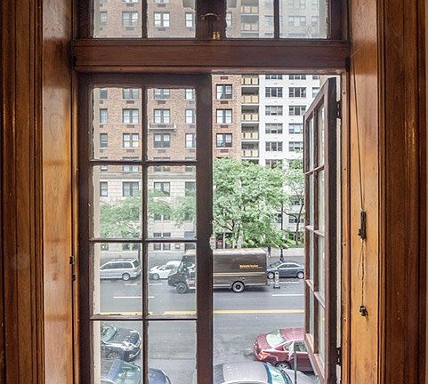 3rd image of 30 W 72nd St APT 2A