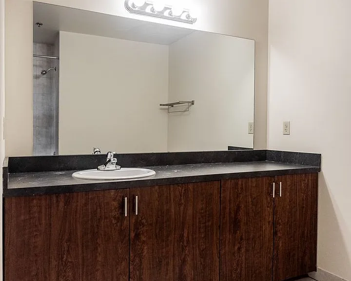 The Lofts at New Amsterdam — Photo 15