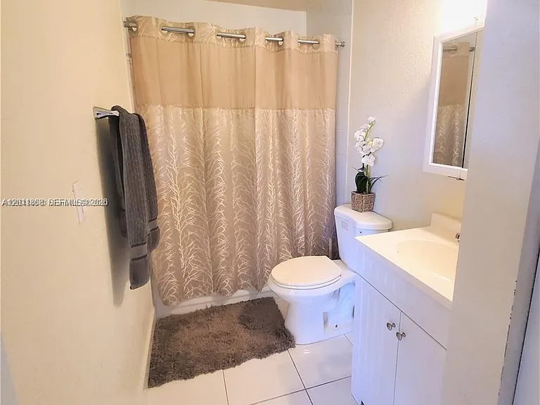15250 SW 134th Pl #110 — Photo 7