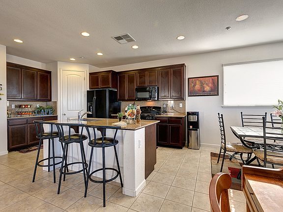 4th image of 163 Delta Vista Ln