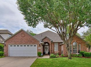 1907 Parktree Dr, Arlington, TX 76001