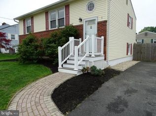 1 Gristmill Ln, Newark, DE 19711