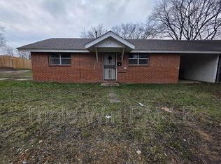 804 1/2 W 45th St, North Little Rock, AR 72118