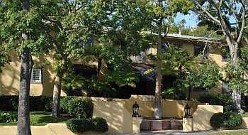 1st image of 1615 N Laurel Ave APT 115