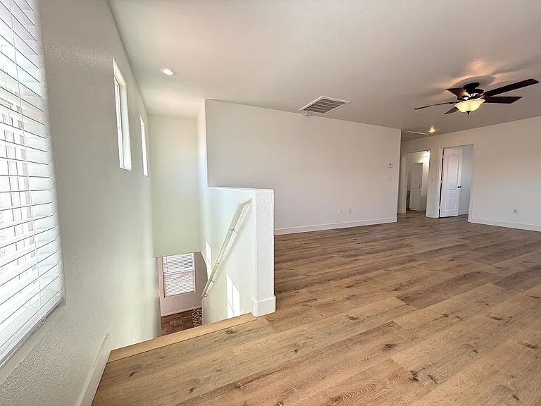 11087 Deluna St — Photo 11