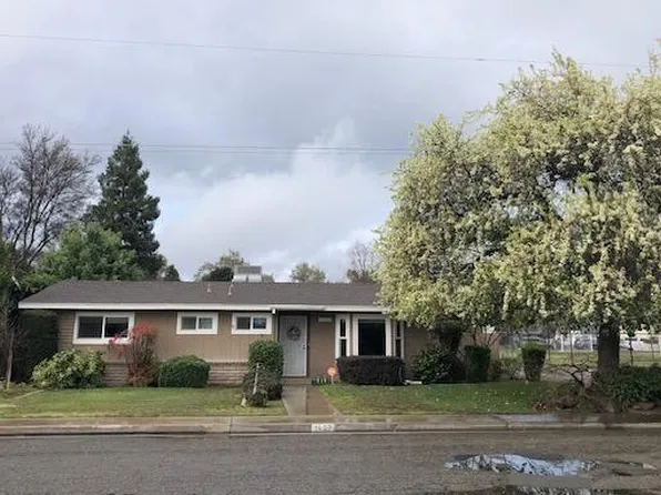 1427 S Hope Ave, Reedley, CA 93654