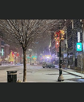 Beautiful down town minutes 