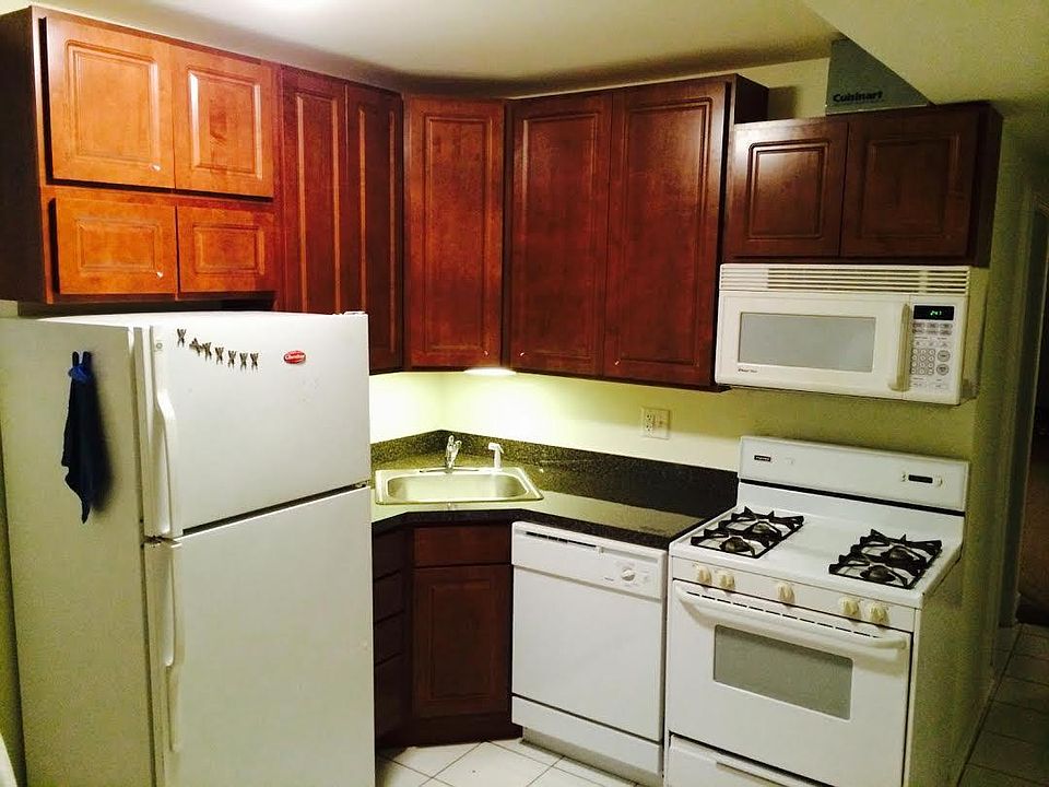 1st image of 2536 W Augusta Blvd #G1
