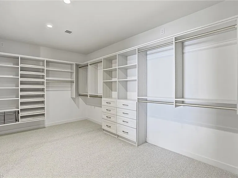 5100 Seagrass Blvd #306 — Photo 31