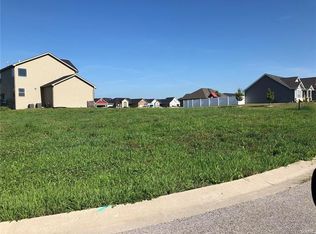 520 Dickinson Dr, O'fallon, IL 62269