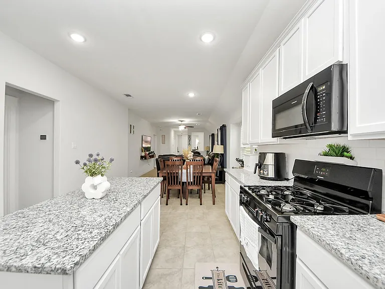 21246 Montego Bay Dr — Photo 16