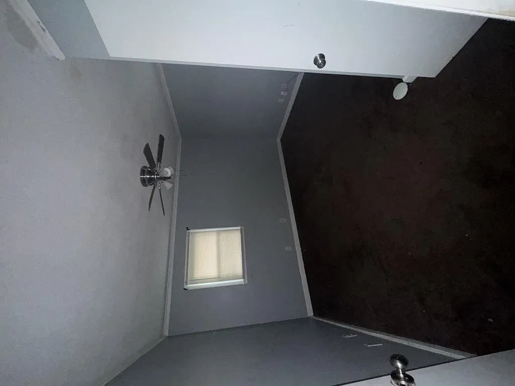 7733 Nightingale Dr — Photo 3
