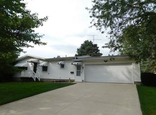 102 Bel Aire Ct, Tipton, IA 52772
