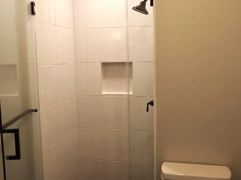 4518 Saint Elmo Ave — Photo 10