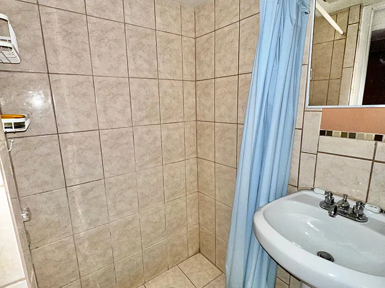 5427 Akron St — Photo 20
