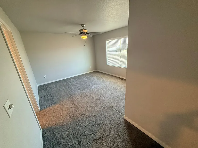 2139 Saison St — Photo 12