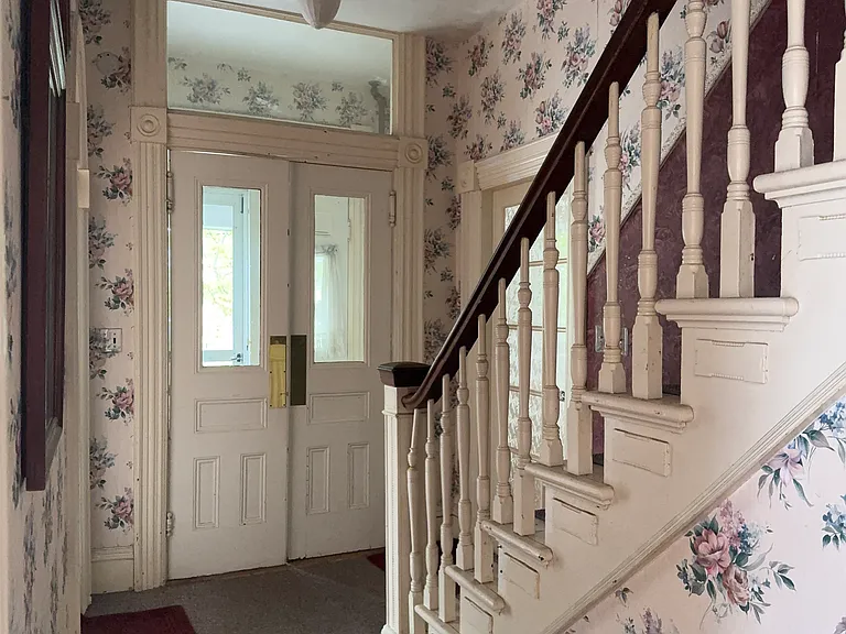 118 Franklin St #2 — Photo 3