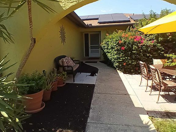 5th image of 2629 Wildwood Ln