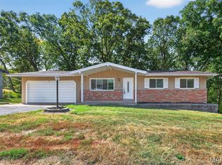 15 Jeanette Dr, Arnold, MO 63010