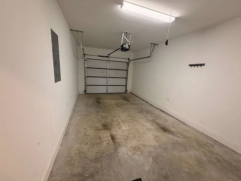 49 Gardenia St — Photo 8