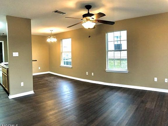3rd image of 17 Grand Lido Ln #17