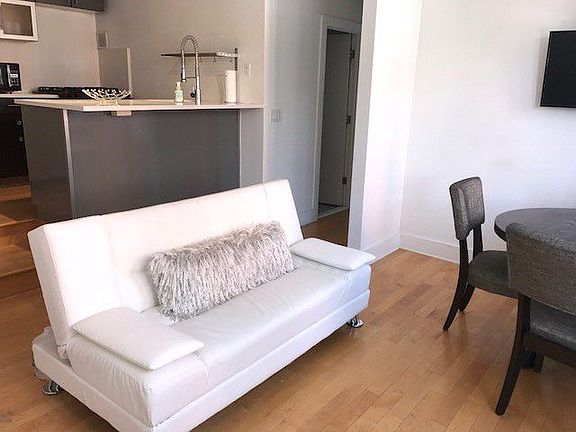 2nd image of 354 Franklin Ave APT 1L