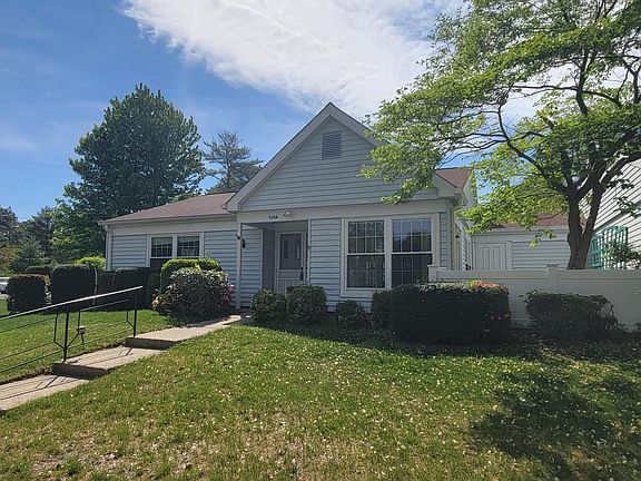 2nd image of 539A Warwick Court