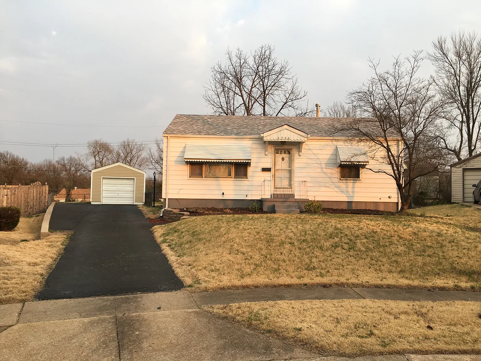 3236 Lynros Ct photo 1