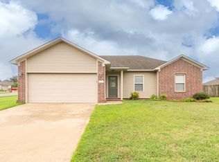 223 Plum Dr, Austin, AR 72007