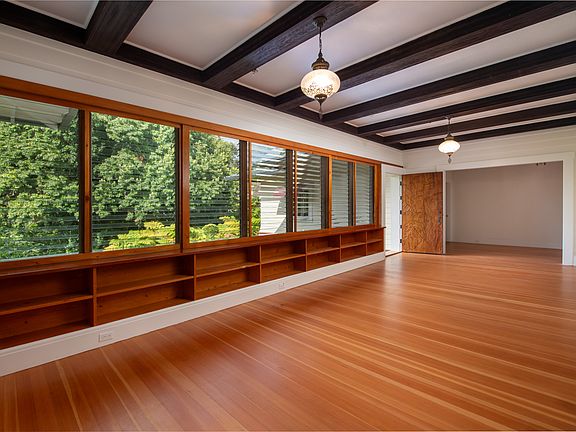 4th image of 225 Kaiulani St