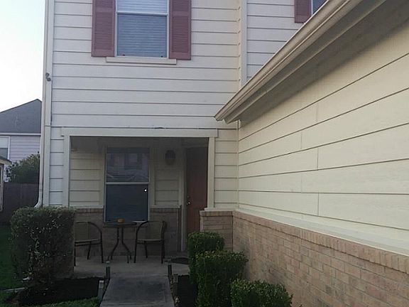 2nd image of 331 Mantova Dr