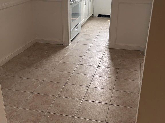 4th image of 95 W 195th St APT 6B