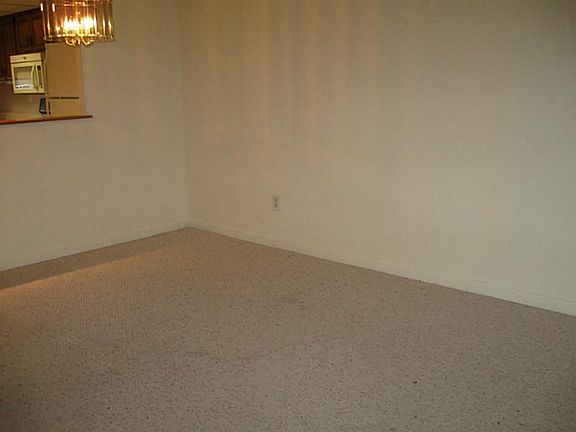 5th image of 650 E Greenwich Ave APT 2-104