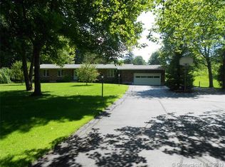 344 Woodhouse Ave, Wallingford, CT 06492