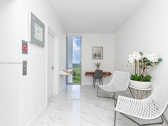4th image of 16385 Biscayne Blvd #1701-2